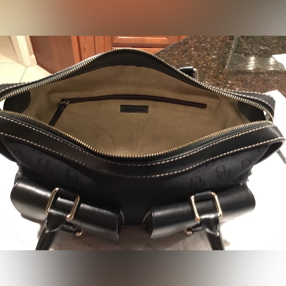 Dooney & Bourke Vintage Handbag - Picture 8 of 9